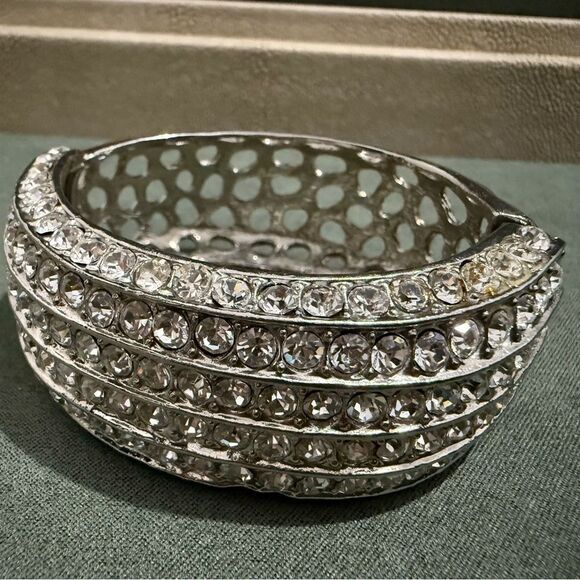 WIDE SILVER RHINESTONE HINGED CUFF BRACELET – 2.5” x 2.7” STATEMENT BANGLE - Picture 12 of 17